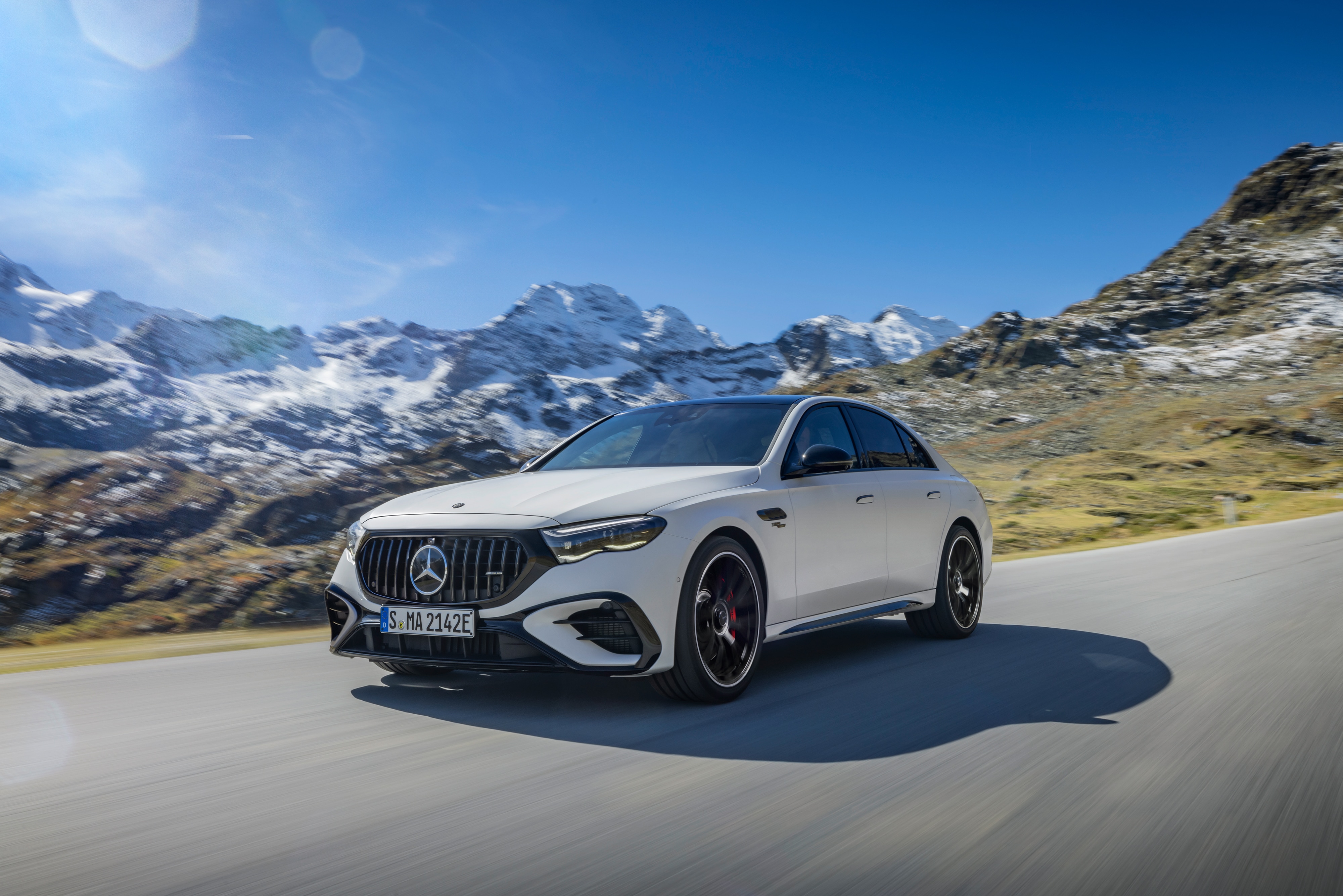 2027-MercedesBenz-EClass-AMG-E53-Sedan-L14.jpg